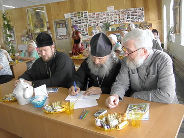 Торжественный вечер на катехизаторских курсах. (06.06.2012)
