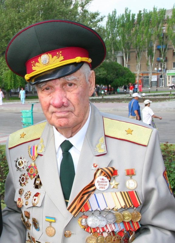 Мелитопольцы попрощались с героем Советского союза. (24.03.2015)