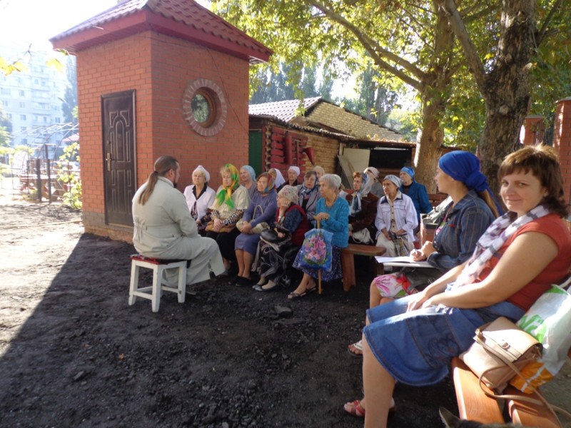Молитва и духовные беседы в храме вмч. Георгия Победоносца (16.09.2015)