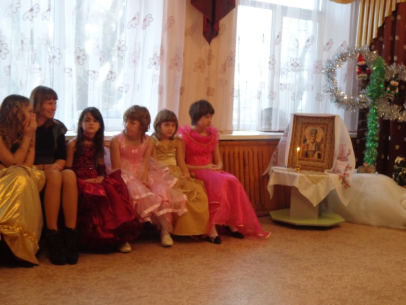 Праздник святого Николая в приюте (18.12.2015)