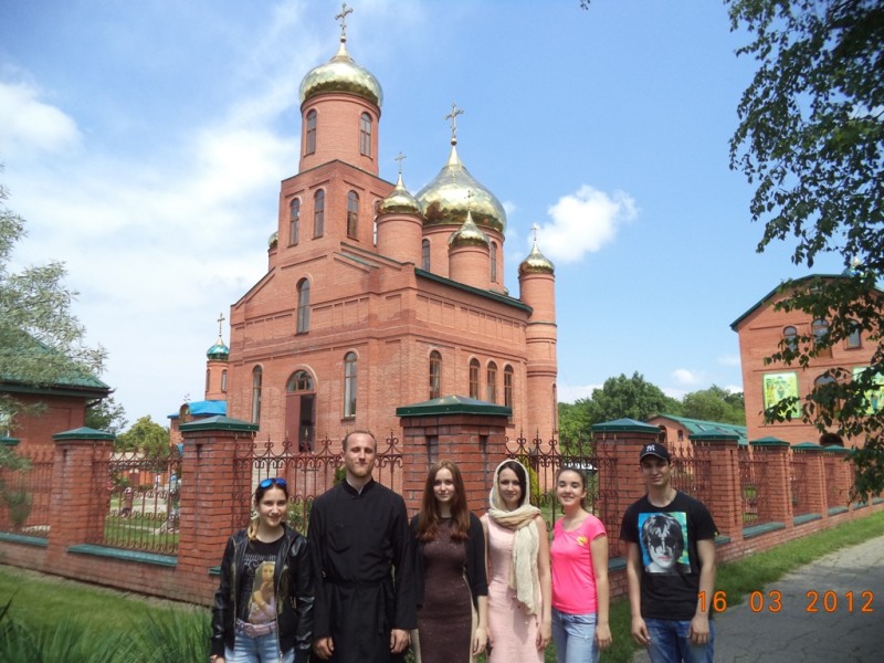 Будущие преподаватели христианской этики совершили паломническую поездку (28.05.2016)