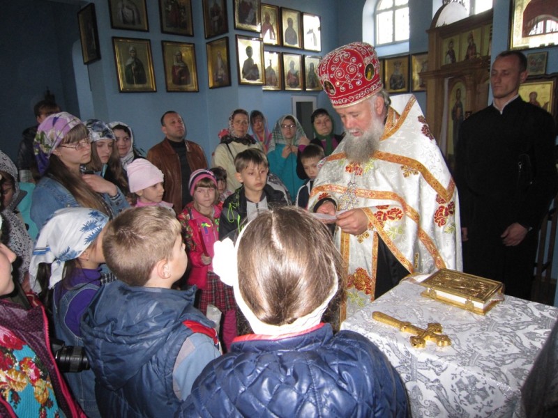 Паломничество воскресных школ городского Мелитопольского благочиния в Аскания-Нова православную. (07.05.2016)