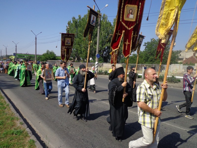 Традиционный крестный ход в День Святого Духа (20.06.2016)