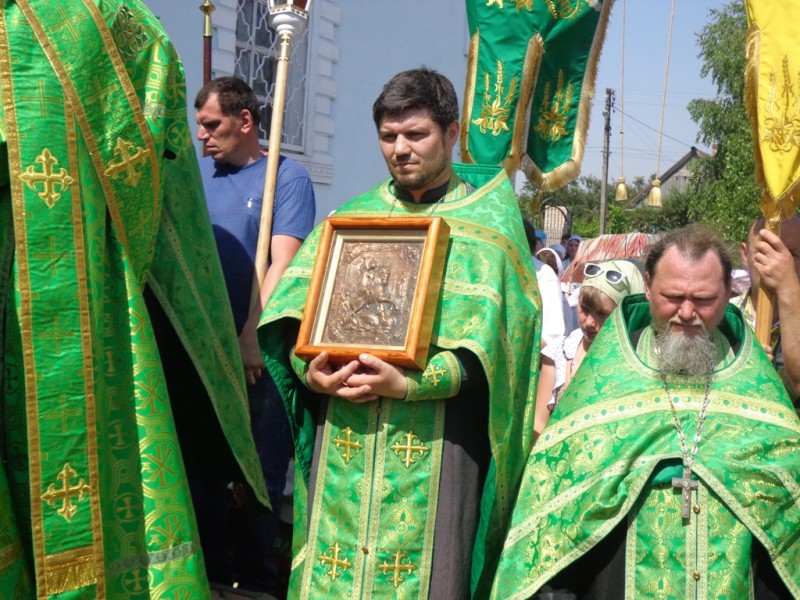 Традиционный крестный ход в День Святого Духа (20.06.2016)