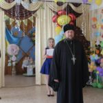 Благочинный Мелитополя поздравил воспитанников и администрацию городского приюта с Днем защитника детей.