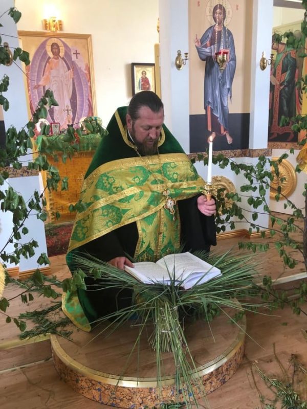 В Швеции Мелитопольским благочинным было отслужено торжественное богослужение в день Святой Троицы.