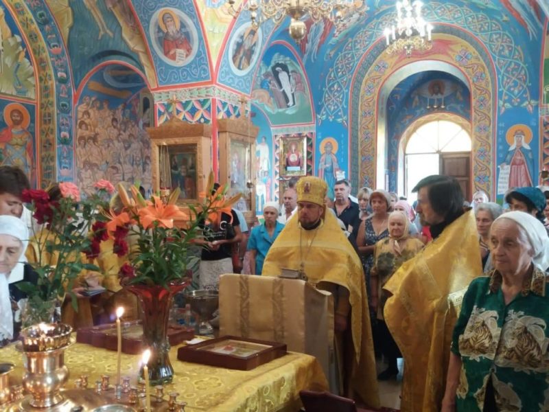 Во всех храмах Мелитополя помолились за предстоятеля Украинской православной Церкви.