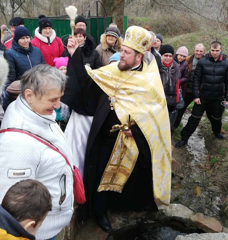 Молитва и окунание, состоялись в Терпеньевском источнике.