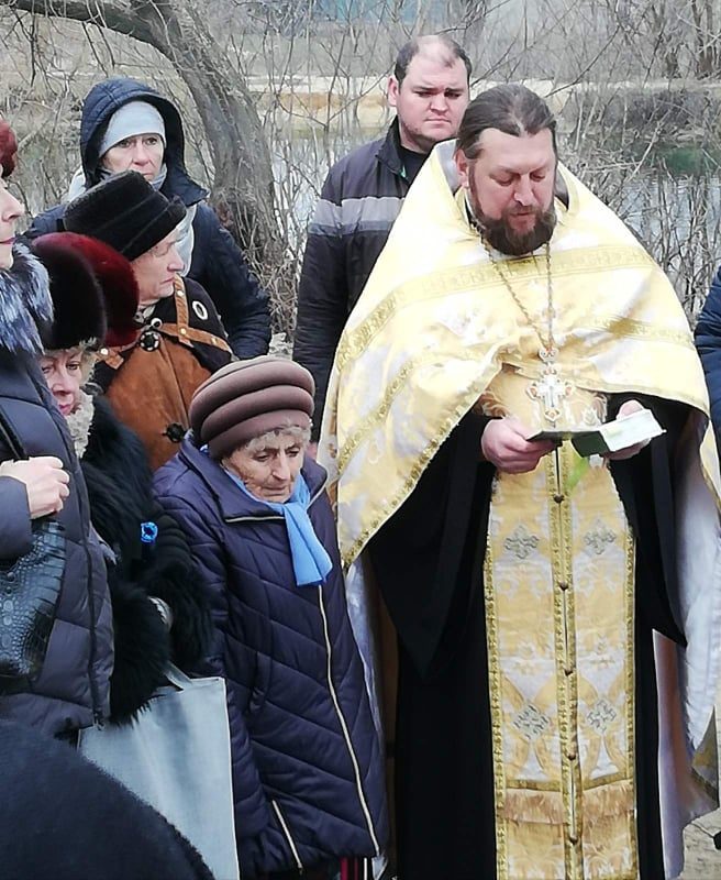 Молитва и окунание, состоялись в Терпеньевском источнике.