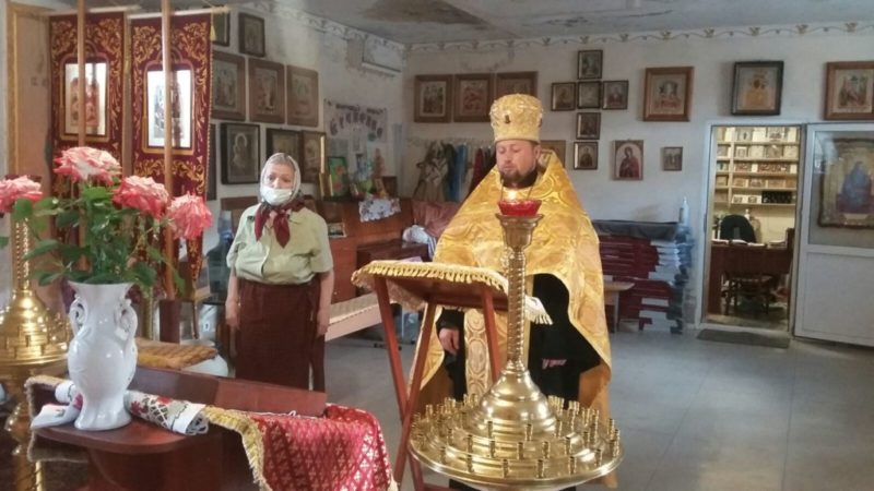 Молебны в День Конституции