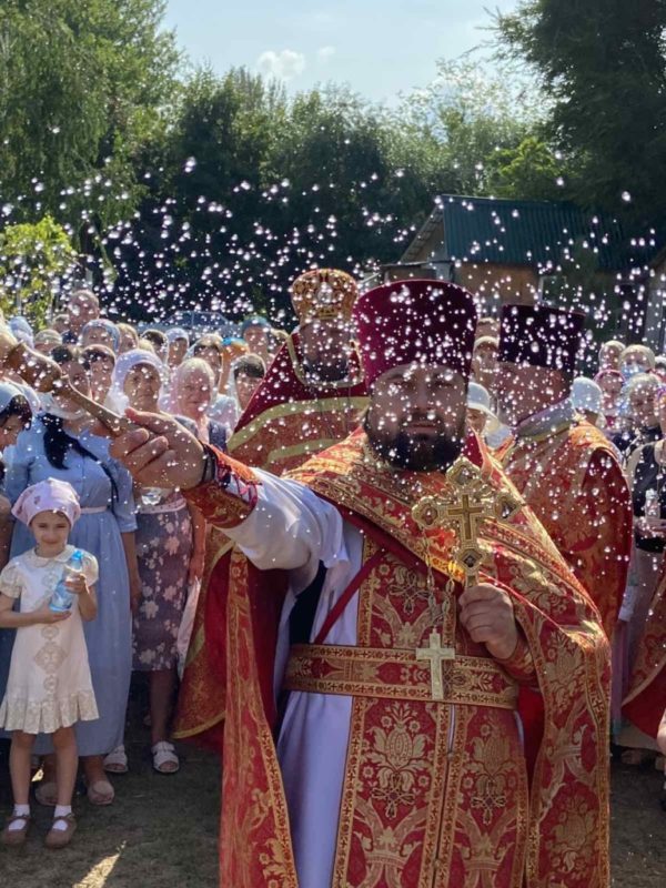 Престольный праздник в Свято-Пантелеимонов храме города Мелитополя