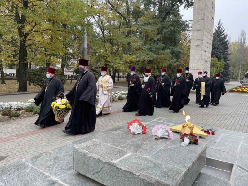 С болью в сердце помним